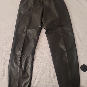 Lord & Taylor 100% Cow Nappa Leather Pants Size 10 Straight Leg (27 X 28)